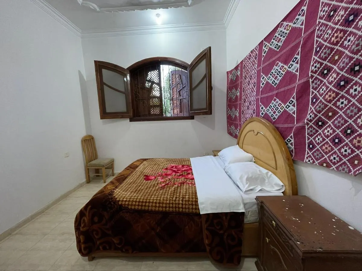 Bob Marley Bed & Breakfast & Restaurant Luxor