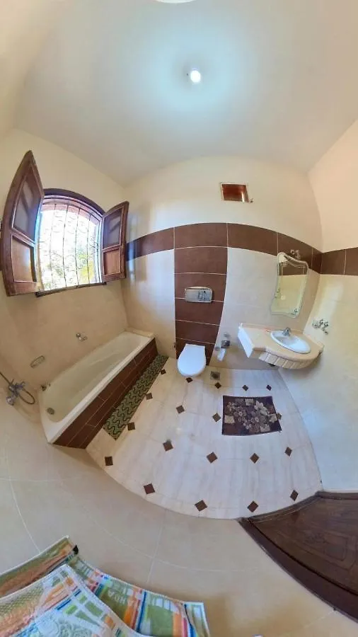 Bob Marley Bed & Breakfast & Restaurant Luxor