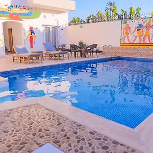 Desert Rose Aparthotel